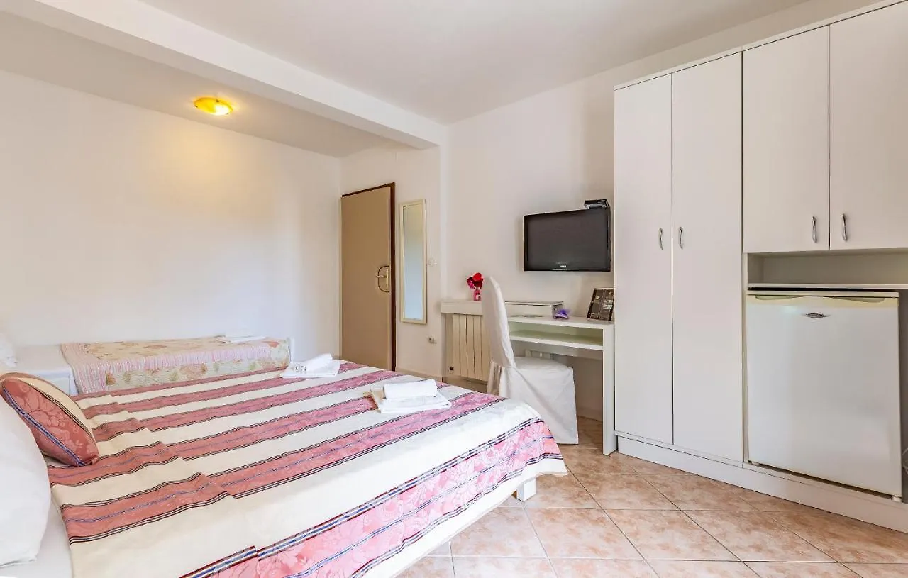 Villa San Rocco Bed & Breakfast Medulin Guest house