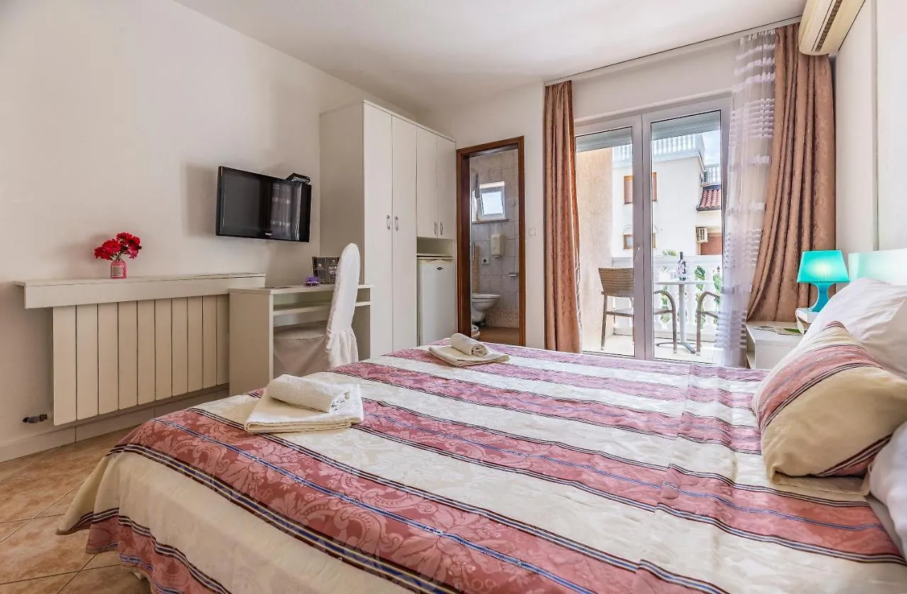 Villa San Rocco Bed & Breakfast Medulin 3*,