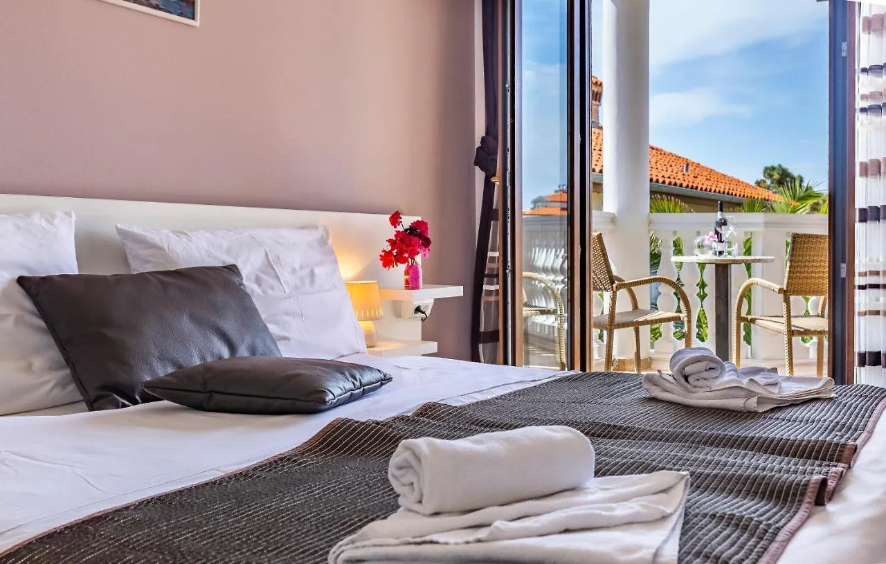 Villa San Rocco Bed & Breakfast Medulin 3*,