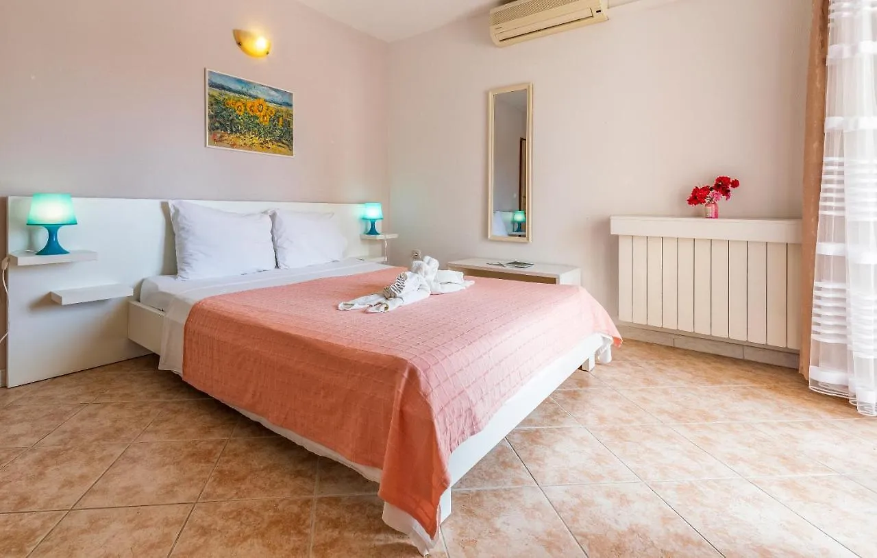 Villa San Rocco Bed & Breakfast Medulin 3*,  Croatia